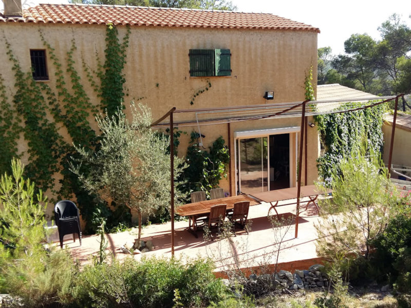 pergola-cintree-vue-de-garrigues-MetalRine