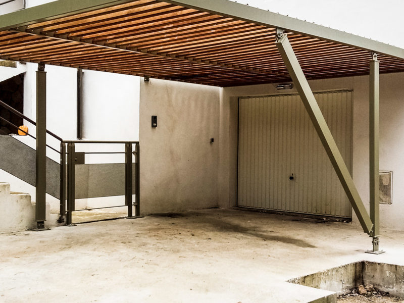 MetalRine_Fiche_Realisation_Hero_image_Carport_Portillon